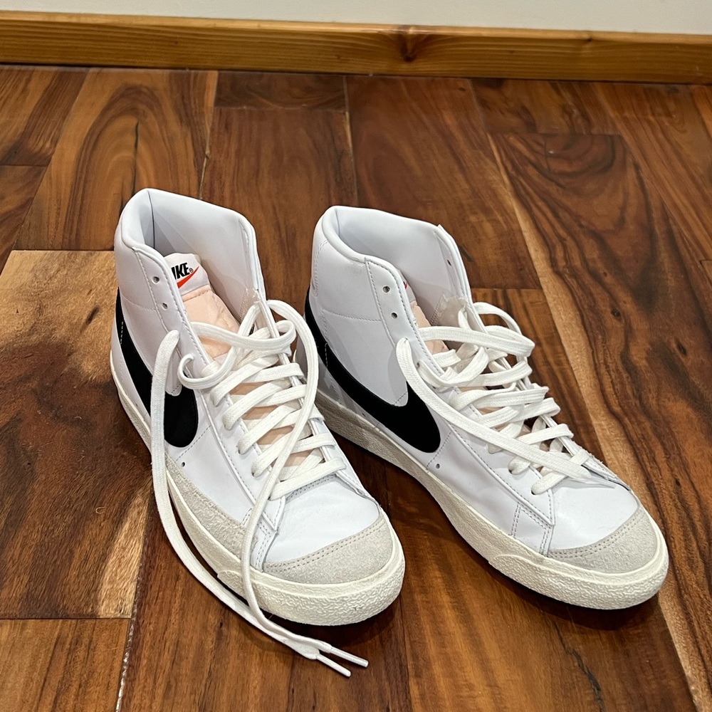 Nike Men's White and Black High-Top Sneakers
